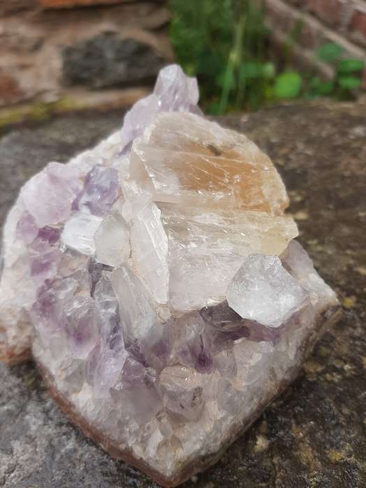 UNUSUAL DECOR AGATE,AMETHYST CLEAR QUARTZ CLUSTER WITH CALCITE 1.2KG