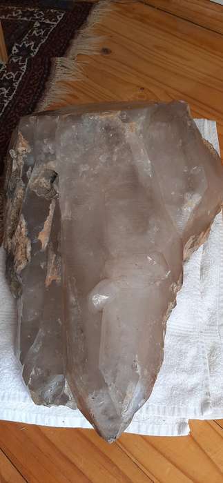 COLLECTOR'S AWESOME 50KG+ DOUBLE TERMINATED QUARTZ CRYSTAL/MADAGASCAN