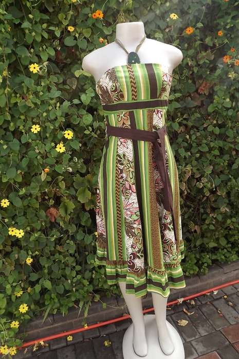Eye Catching summer dress in green and brown with coral flowers size 34/10 by Legit