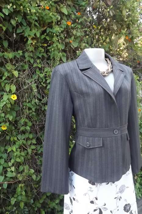 Wear anywear long sleeve jacket with peplum look by IMAGES in size 40/16.New condition