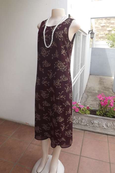 Elegant and smart burgundy double layer shift dress by MONOTIVE C size 34/10.Slit on left front