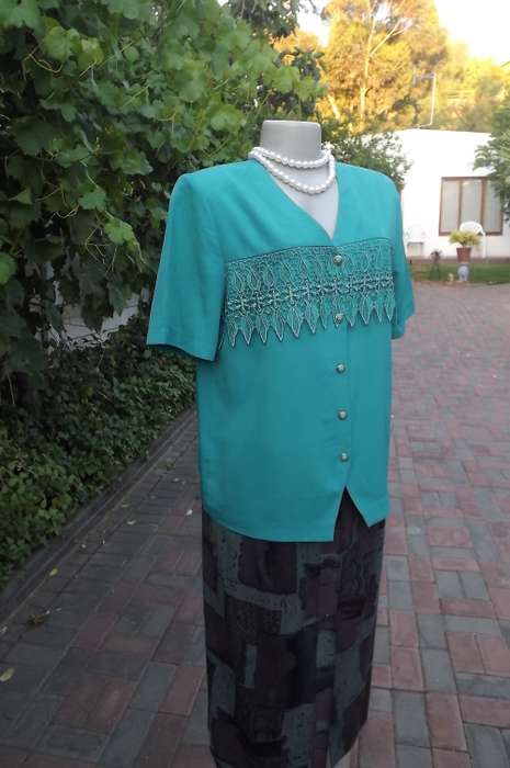 Beautiful smart summer jade colour short sleeve jacket.V neck button down.Size 36/12