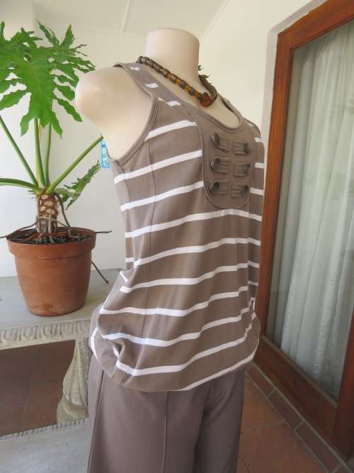 Sassy sleeveless top in ecru and white horizontal stripes by 'MOZAIC' in 32/8.As new.