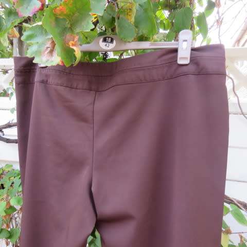 Smart pants in a very dark brown with wide straight legs  size 42 by INSYNC