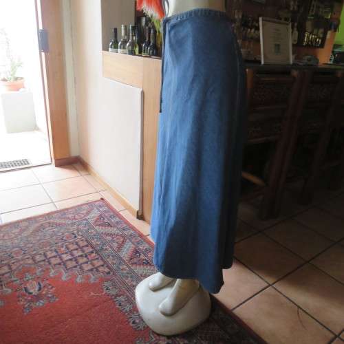 Maxi blue denim A-line skirt Drawstring in waist Zip at back Size 40-16 by `Foschini` As new