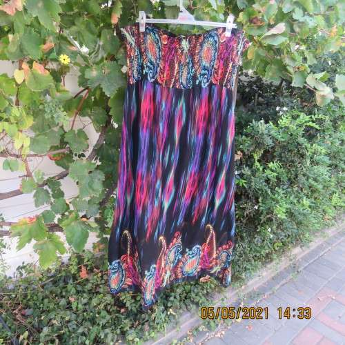 Dream summer dress in jewel colours size 42/18 by LEGIT. Maxi with elasticated top. Good condition