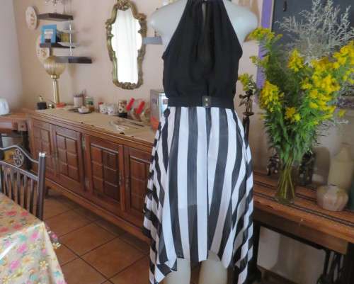 Enchanting monochrome dress from a special evening out.Size 34/10 by Inwear. High/Low seam.New cond.