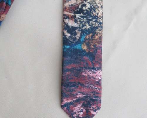 Modern narrow silky polyester neck tie in array of beautiful colours. Width 5cm. New condition