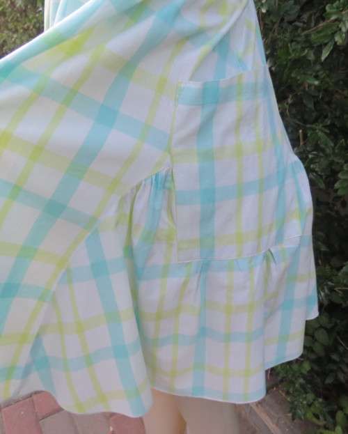 Empire style cool polycotton check dress with elastic waist and back.Shoulder straps,Size 40/16.