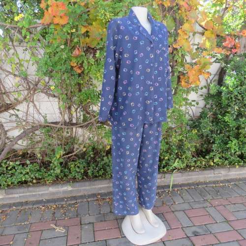 HELLO KITTY pajama set in faded navy with cat faces. Size 40/16. By WOOLWORTHS. As new condition.