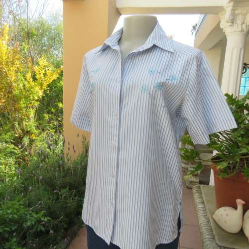Cool short sleeve ladies vertical jade/white striped shirt.Embroidery on front/yoke back.COLLINS 34