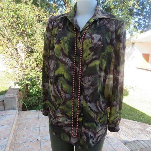 Impressive wide cut size 36/12 long sleeve top patterned in browns/greens. Gathered yokes.As new.