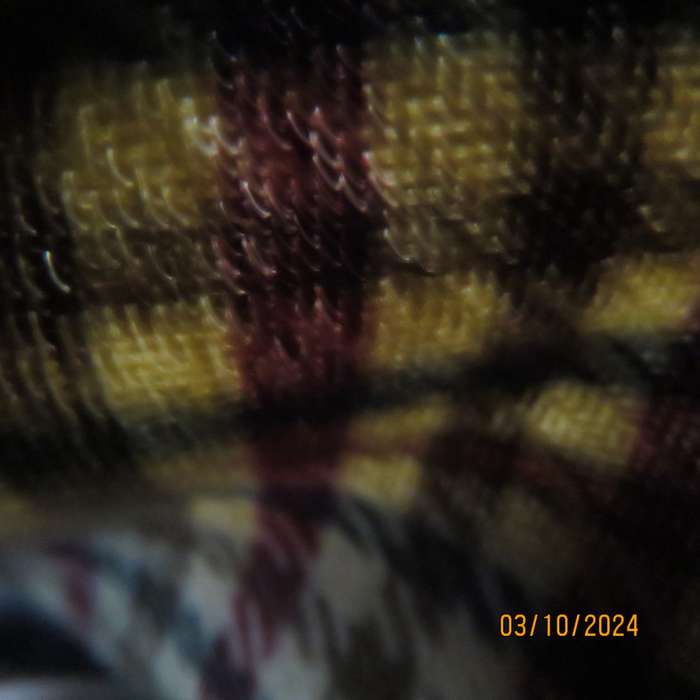 Warm vintage long sleeve lined cream/green/burgundy check wool blend jacket. Size 44 to 46.