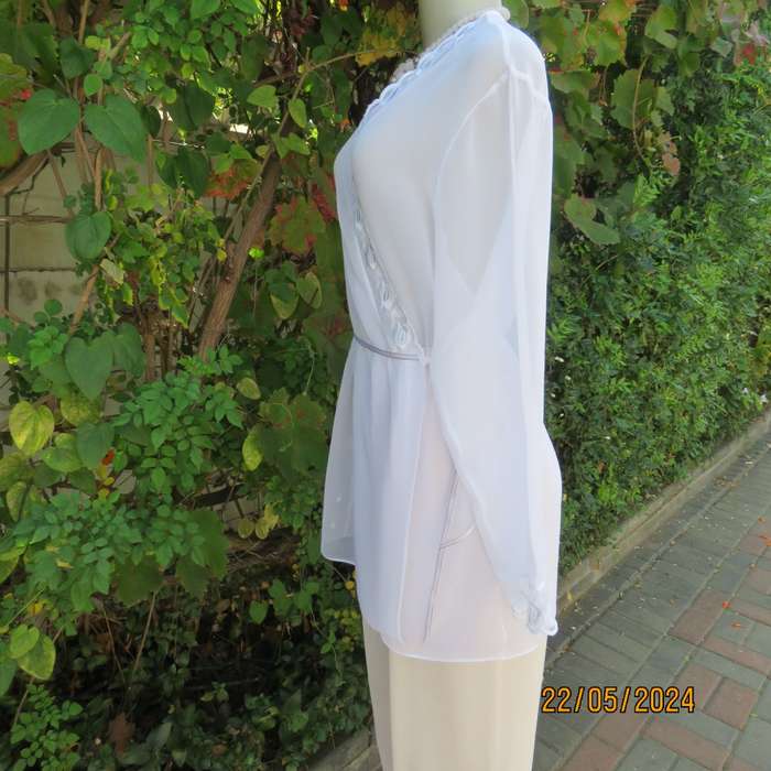 Ferminine sheer poly/nylon evening fold over jacket.Wear over your sexy nighty By FOSHINI size 36/38