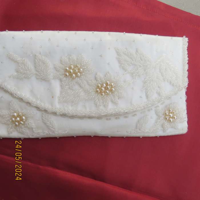 Beautiful white richly embellished evening envelope bag 22cm x 12cm. White satin. As new.