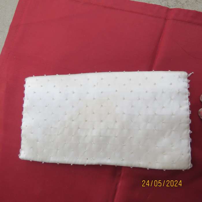 Beautiful white richly embellished evening envelope bag 22cm x 12cm. White satin. As new.