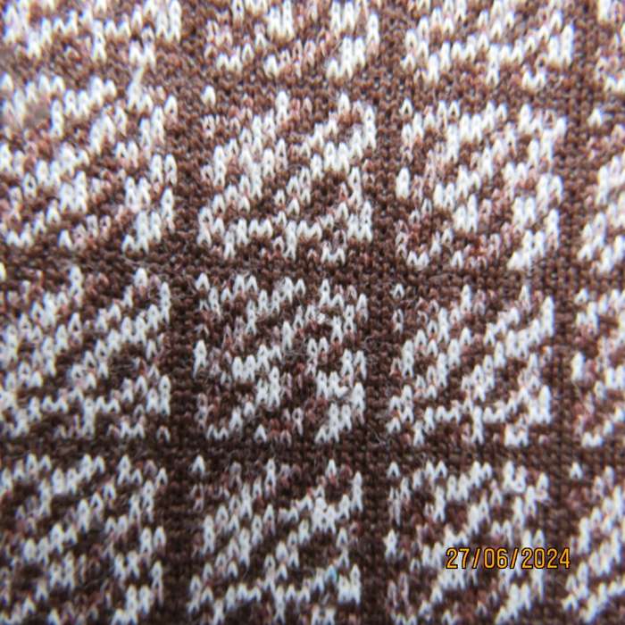 Crimplene vintage long sleeve brown/cream coat size 36 by SIMONE. Three button closure.Very good con