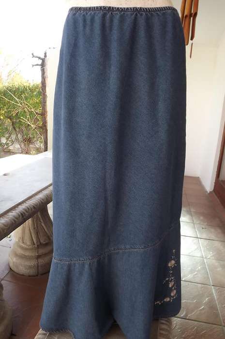 Long Denim Skirt with Elasticated Middle in size 12/36 - 100% Cotton & Spandex