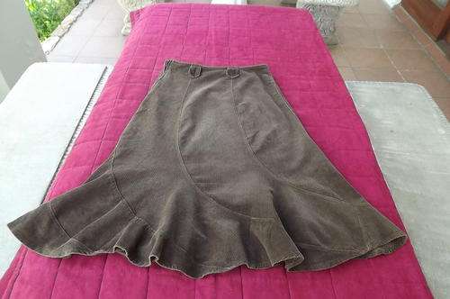 Brown Corduroy Skirt cut in Panels for 12 yr old girl - size 4/28 - good condition. Waist 64cm. 12yr