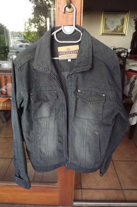 Men's Biker Style Hemisphere Original Jeanswear Jacket in size Large - Chest 116cm - as new