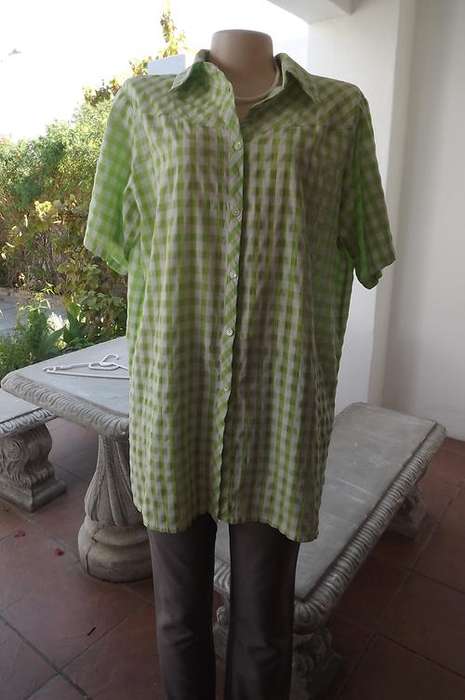 Long Casual Green Check Ladies Shirt by ML Classics in size 42/44 - Yoke on front - good condition
