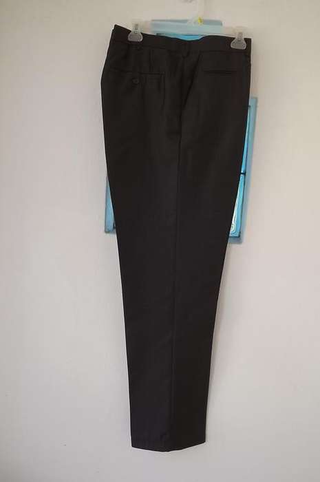 Light weight men's grey/black Enzo pants in size 40.Casual or smart wear.Polyester/Viscose blend.