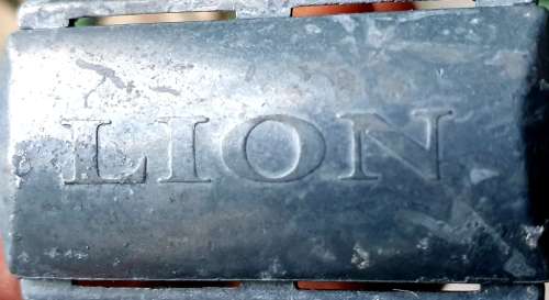 RAZORS. 4 X LION . VINTAGE. SAFETY RAZORS.