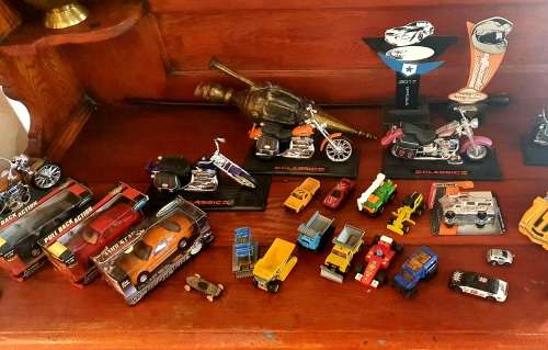 NEXT HUGE AUCTION 31 AUG !! 70 LOTS @ R1.00 STARTING!!!! (PAARDEKRAAL EEUFEES EENDRAGT MAAKT MAGT.)