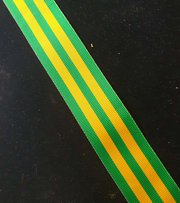 10 X GOOD SERVICE FULL SIZE MEDAL SECOND TYPE GOLD RIBBONS. EACH MINIMUM 20CM LONG.BID PER RIBBON