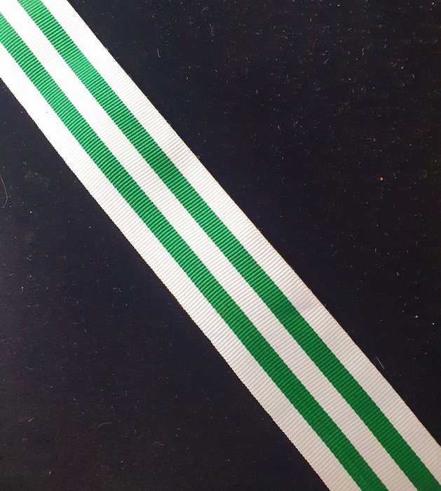 4  X GOOD SERVICE FULL SIZE MEDAL SECOND TYPE SILVER RIBBONS. EACH MINIMUM 20CM LONG. BID PER RIBBON