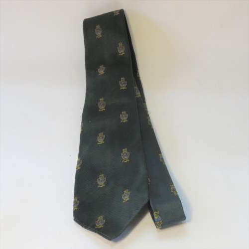 Green tie with unknown crest - Length 80 cm