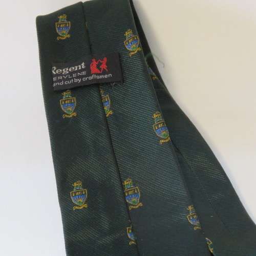 Green tie with unknown crest - Length 80 cm