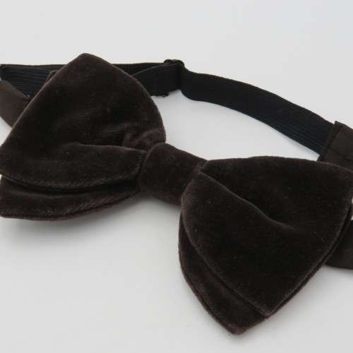 Dark brown bow tie