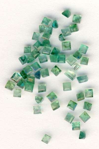 Large lot of Columbian Emerald squares - 3 carat in total - high value lot ! worth thousands