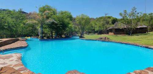 Little Eden / 4 - 8 September 2023 (Four Nights) 4 Adults 2 Kids