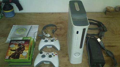 X Box 360 with controllers HD and Games
