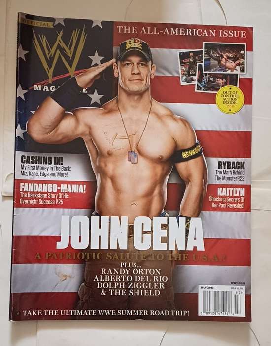 WWE MAGAZINE - JULY 2013