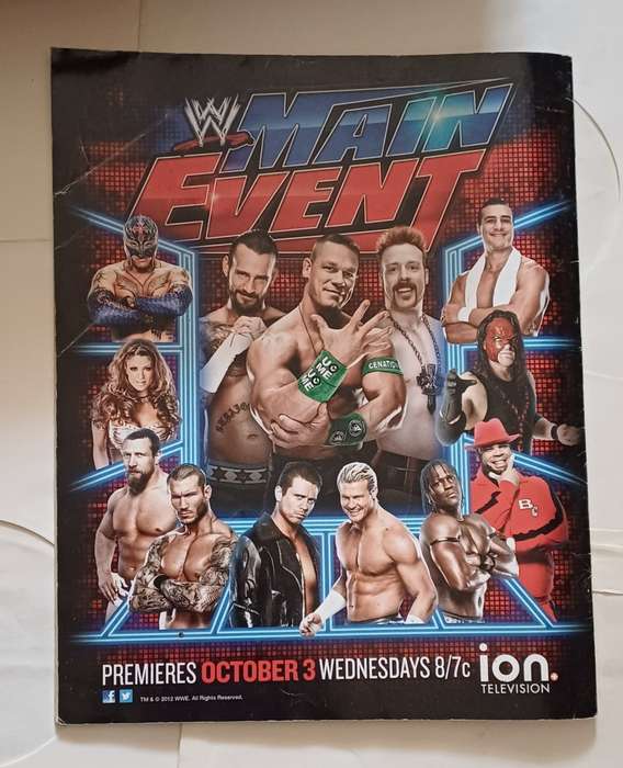 WWE MAGAZINE - OCTOBER 2012