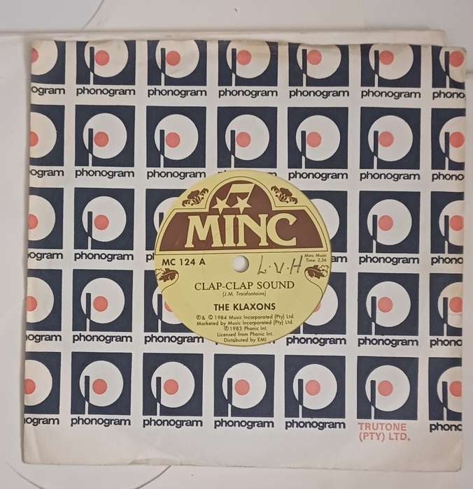 THE KLAXONS - CLAP CLAP SOUND 7 SINGLE