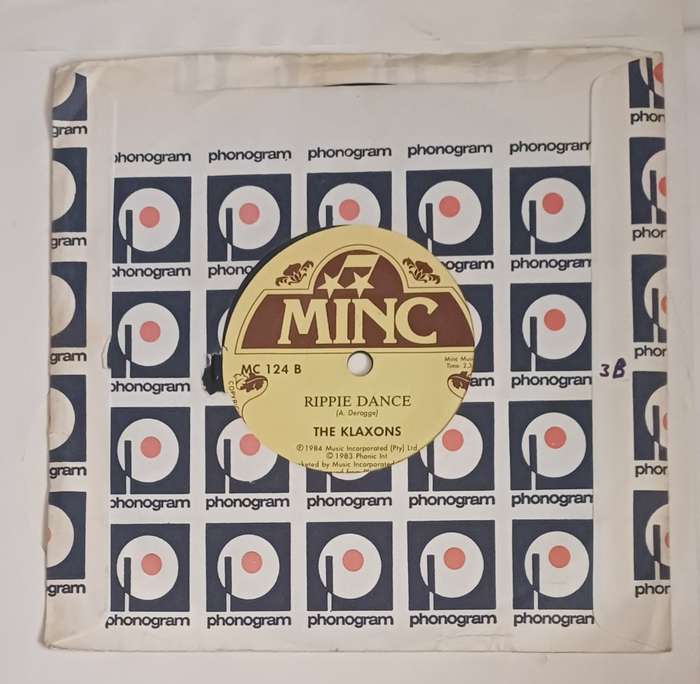 THE KLAXONS - CLAP CLAP SOUND 7 SINGLE