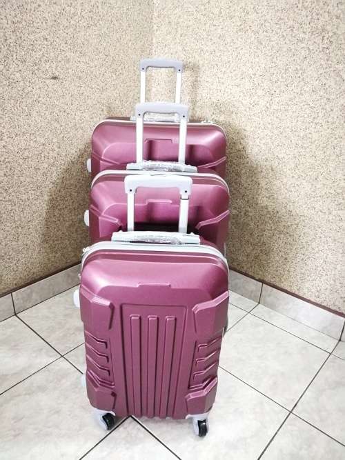 Set of 3 Lightweight Travel Luggage Bags - Universal Wheels - MEROON // BLUE