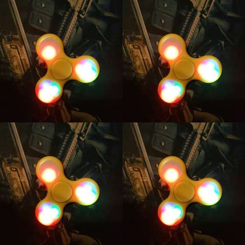 FIDGET SPINNER - LED YELLOW AUTO FUNCTION (LOCAL STOCK)*CHEAPEST SHIPMENT OUT OF ALL SELLERS*