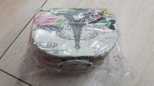 COSMETIC CASE WITH MIRROR- 3 PIECE SET/SMALL, MEDIUM AND LARGE/VARIETY OF DESIGNS/ MAKEUP