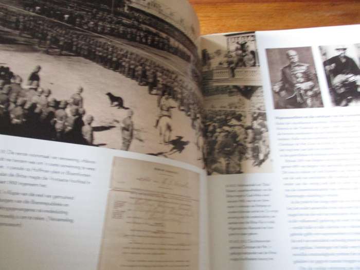 DIE OORLOG KOM HUISTOE Vroue en gesinne in die Anglo-Boereoorlog Albert Grundlingh & Bill Nasson