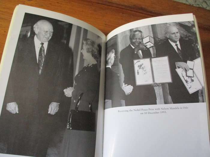 SIGNED. FW DE KLERK THE AUTOBIOGRAPHY  THE LAST TREK A NEW BEGINNING