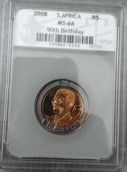 Mixed coins, medals and notes