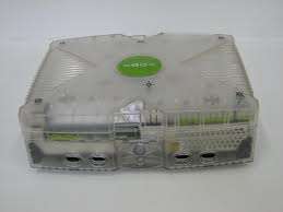 XBOX CLEAR +1CONTROLER +6 GAMES