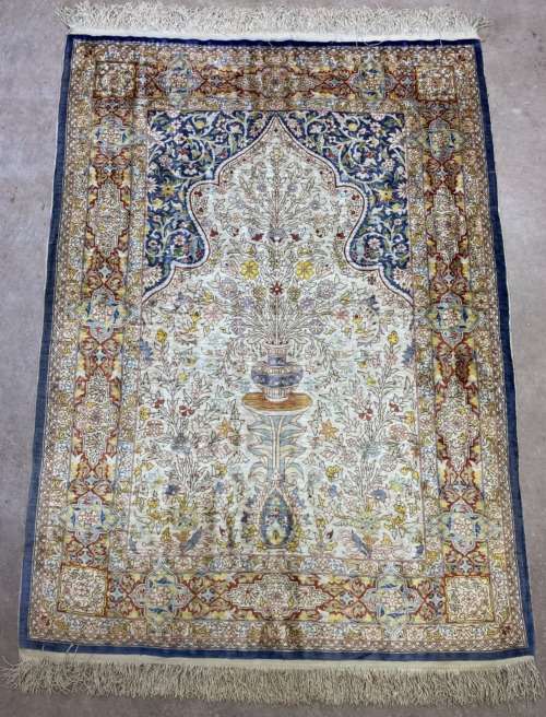 Turkish silk Hereke rug 140x92 cm