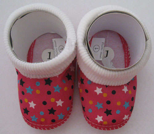 Baby Shoes ~ Brand New ~