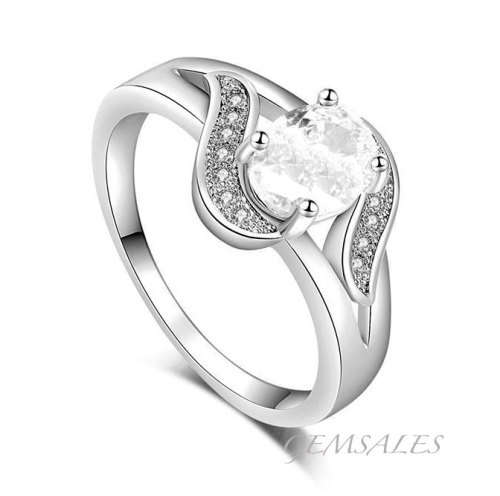 *NEW ARRIVAL* UNIQUE SETTING OVAL CUT CUBIC ZIRCONIA   * SIZE 7*
